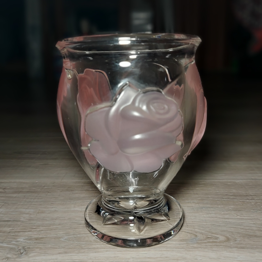 Teleflora Pink Frosted Rose Vase 🌹